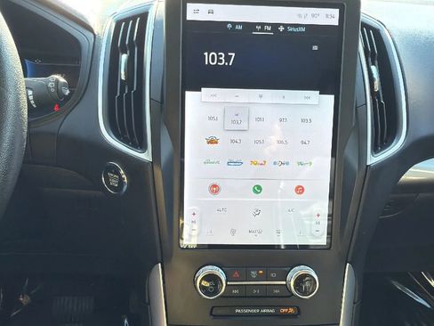 Used 2024 Ford Edge SEL image 18