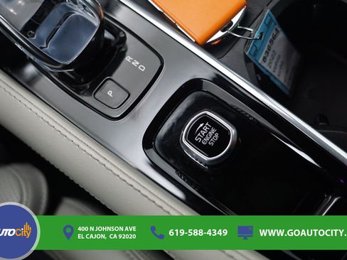 Used 2022 Volvo XC90 T8 Inscription w/ Advanced Package AWD/4WD image 28