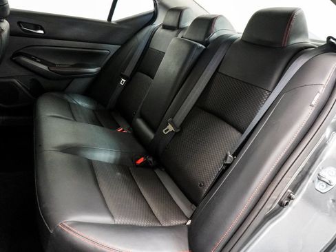 Used 2024 Nissan Altima 2.5 SR FWD image 8