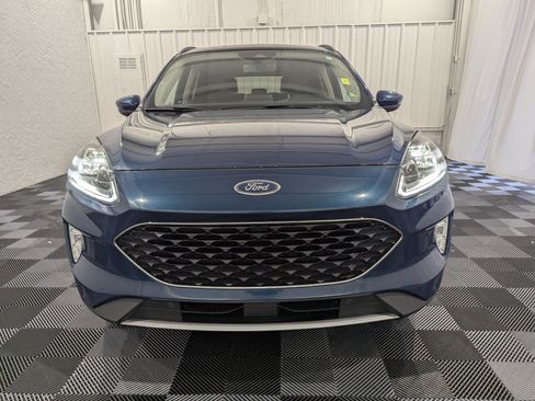 Used 2020 Ford Escape Titanium w/ Titanium Premium Package 2.0 AWD/4WD image 4
