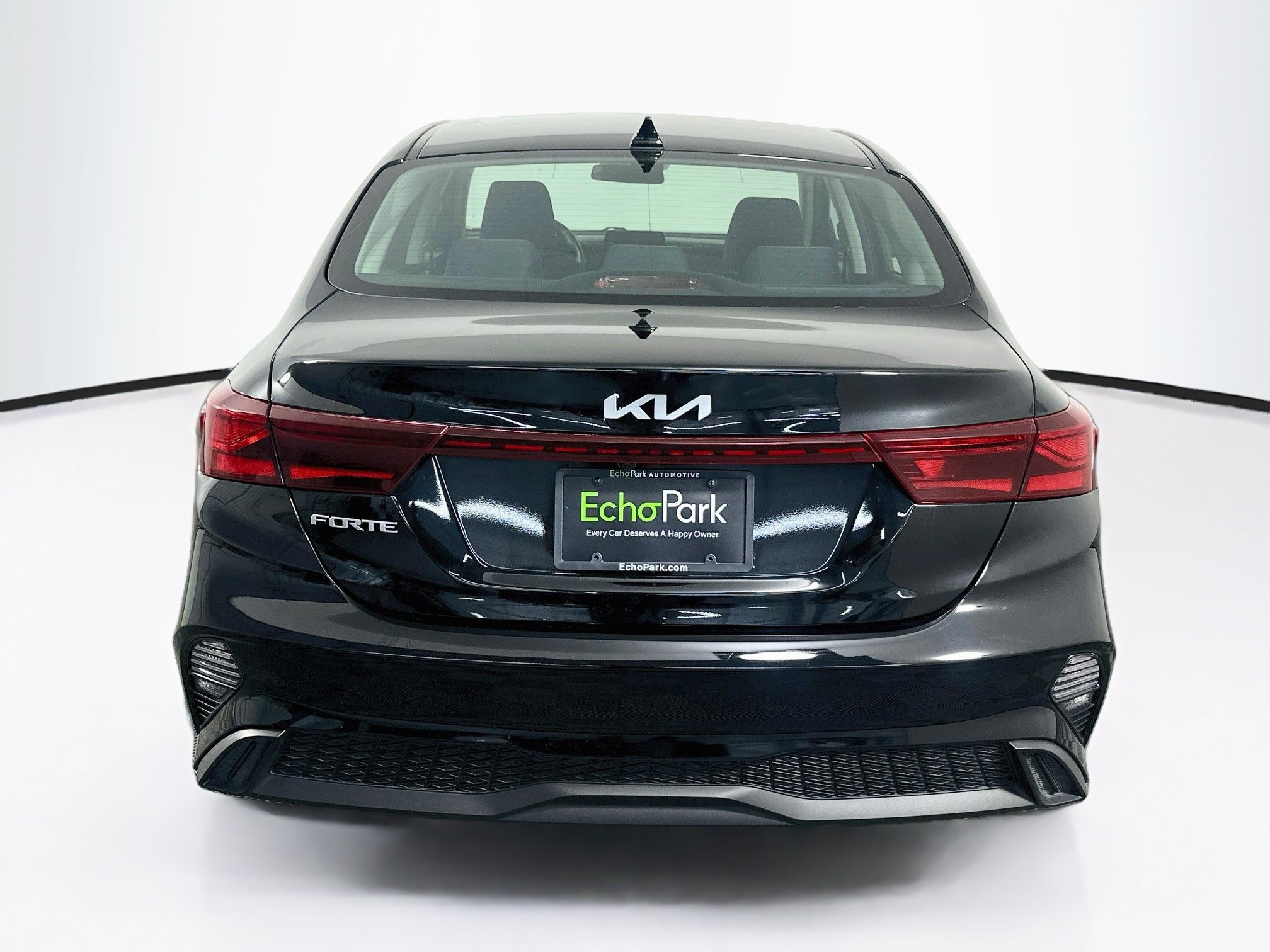 Used 2024 Kia Forte LXS FWD image 7