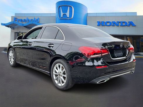 Used 2019 Mercedes-Benz A 220 4MATIC image 4
