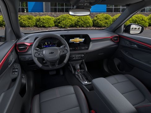 Used 2026 Chevrolet TrailBlazer RS w/ Convenience Package FWD image 39