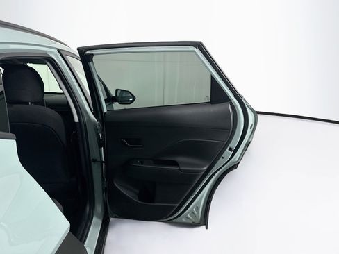 Used 2025 Hyundai Kona SEL FWD image 31