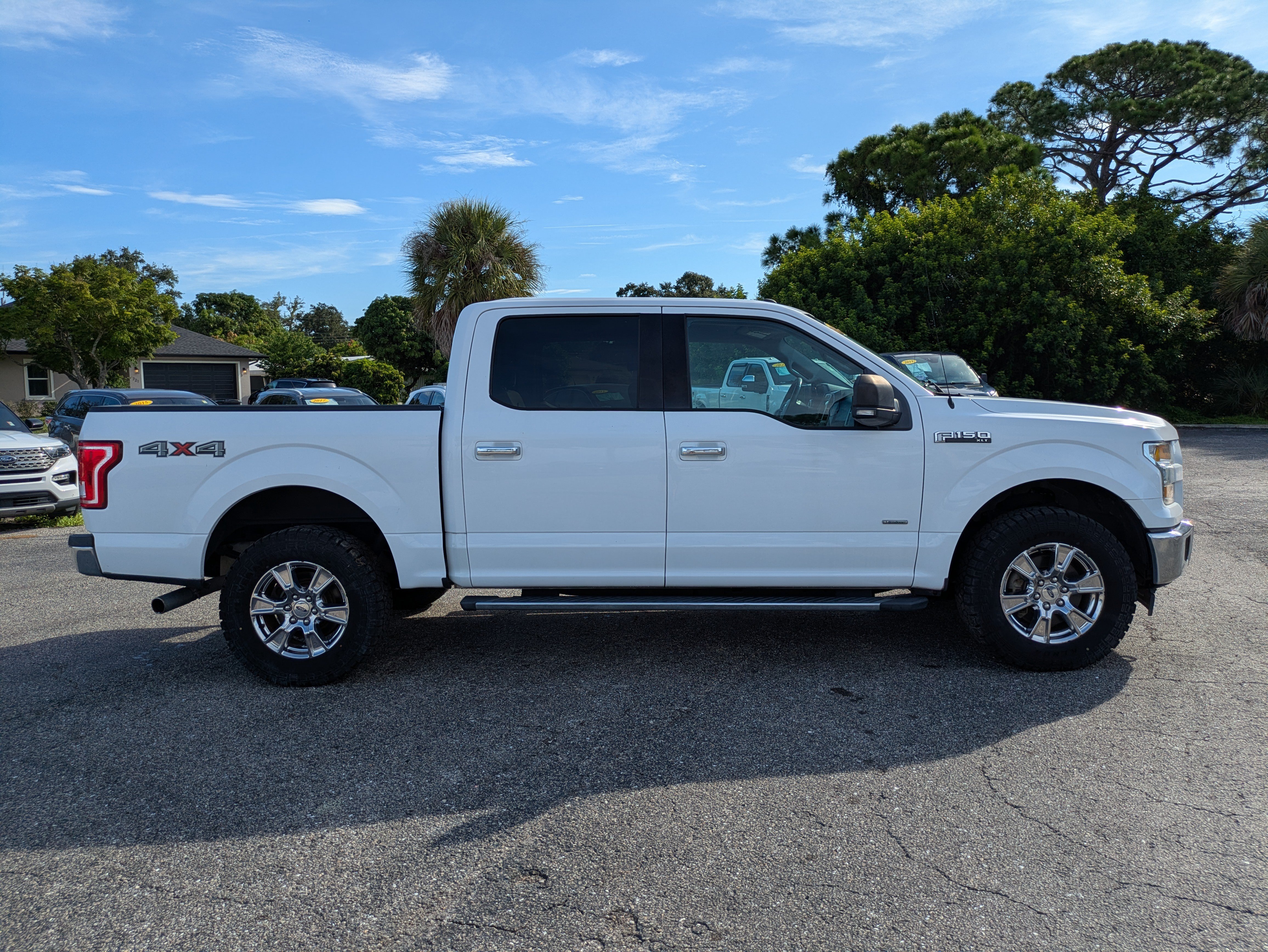 Used 2017 Ford F150 XLT w/ Equipment Group 302A Luxury AWD/4WD image 3