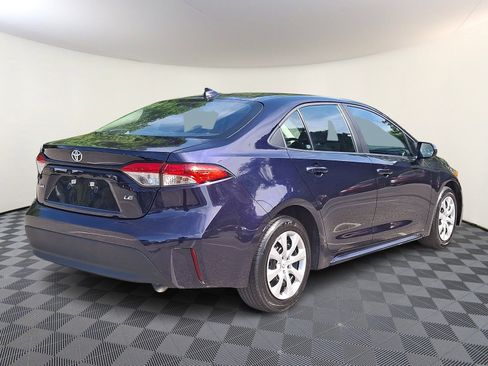 Used 2024 Toyota Corolla LE FWD image 6