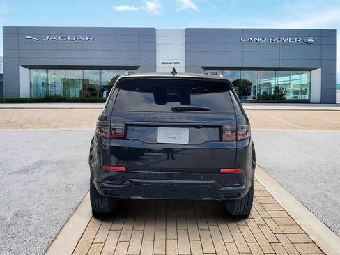 Used 2025 Land Rover Discovery Sport Dynamic SE AWD/4WD image 6