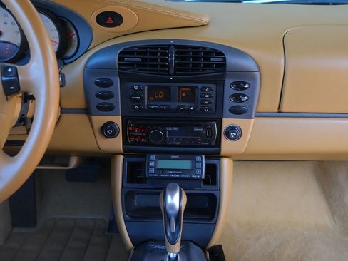 Used 1999 Porsche 911 Carrera image 18