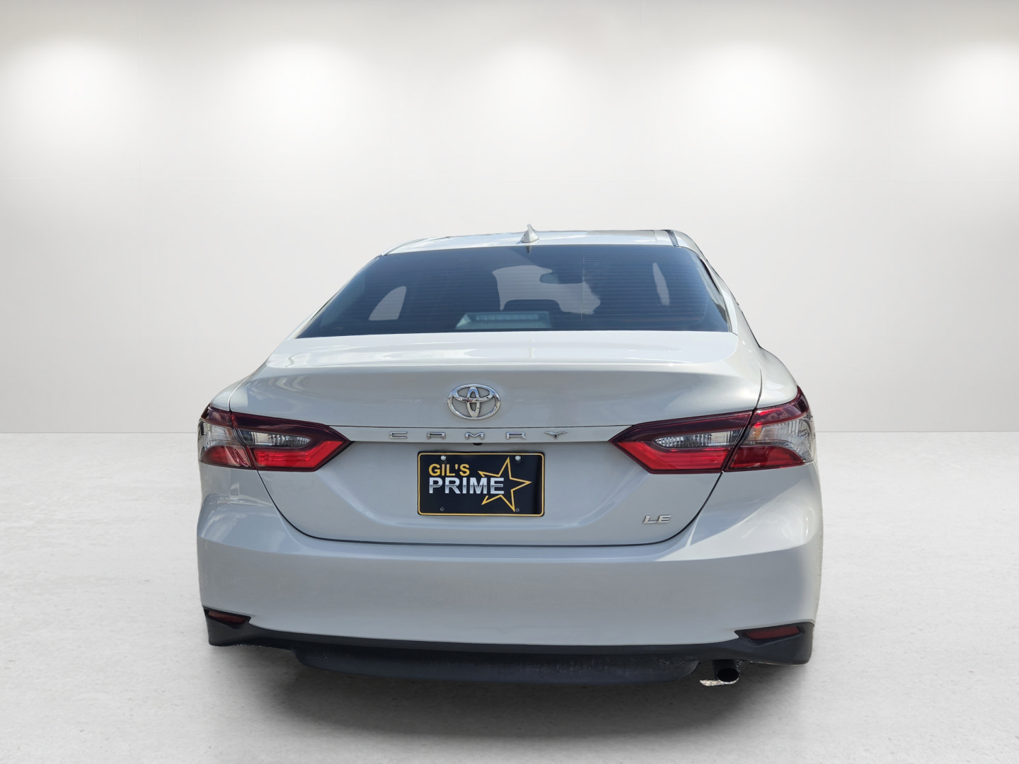 Used 2024 Toyota Camry LE FWD image 6