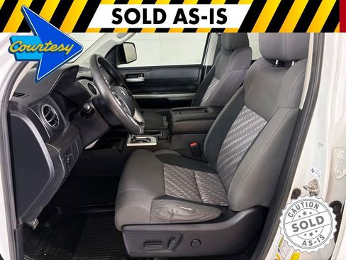 Used 2019 Toyota Tundra SR5 w/ SX Package AWD/4WD image 15