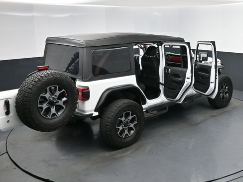Used 2018 Jeep Wrangler Unlimited Rubicon w/ LED Lighting Group image 18