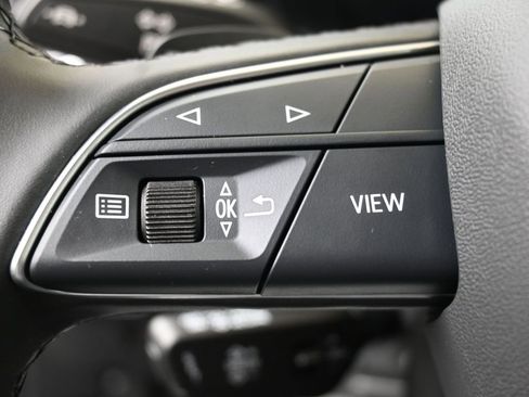 Certified 2025 Audi Q5 2.0T Premium w/ Convenience Plus Package image 24