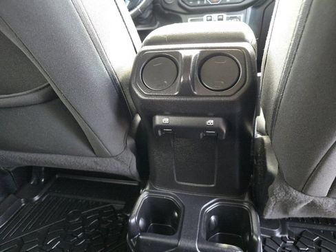 Used 2021 Jeep Wrangler Unlimited Sport AWD/4WD image 21