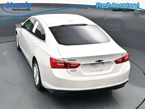 Used 2016 Chevrolet Malibu LT FWD image 18