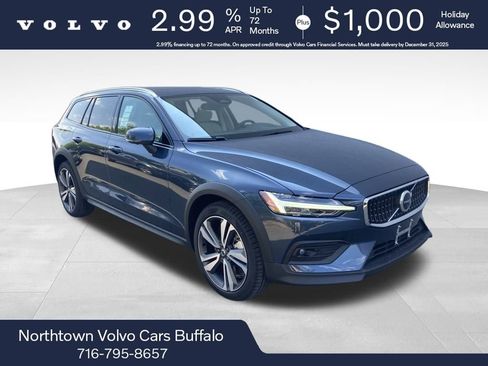 New 2026 Volvo V60 B5 Cross Country Plus w/ Protection Package Premier image 6