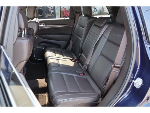 Used 2018 Jeep Grand Cherokee Summit w/ Platinum Series Group AWD/4WD image 12