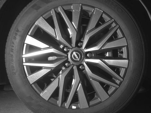 Used 2025 Nissan Altima 2.5 SV FWD image 13