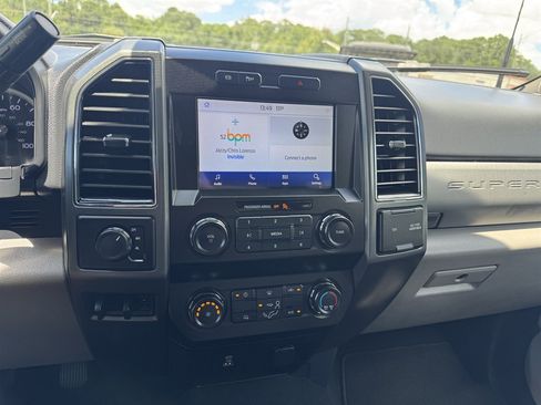 Used 2022 Ford F350 XLT AWD/4WD image 10