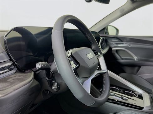 New 2025 Audi Q5 Premium Plus image 9