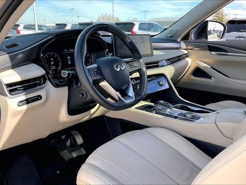 Certified 2025 INFINITI QX60 Luxe w/ Vision Package image 17