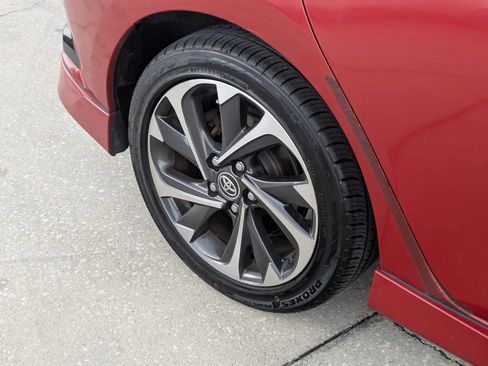 Used 2018 Toyota Corolla iM FWD image 3