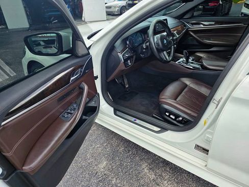 Used 2018 BMW 540i RWD image 13
