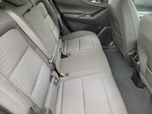 Used 2025 Chevrolet Equinox LT w/ Safety and Technology Package FWD image 12