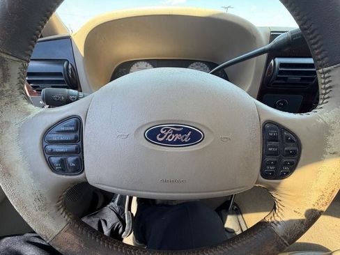 Used 2005 Ford F350 Lariat AWD/4WD image 14