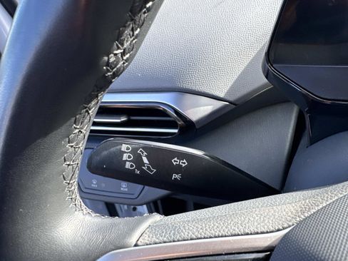 Certified 2021 Volkswagen ID.4 Pro S image 28