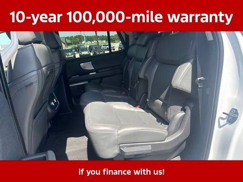 Used 2025 Ford Expedition Max Active AWD/4WD image 29
