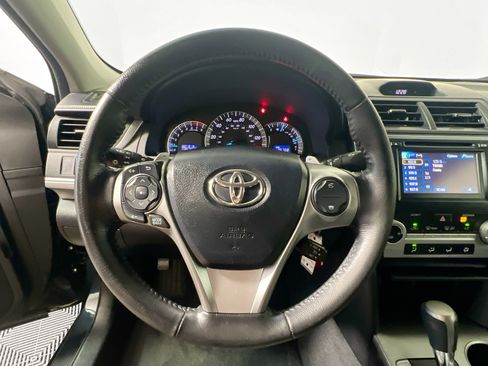 Used 2012 Toyota Camry SE image 17