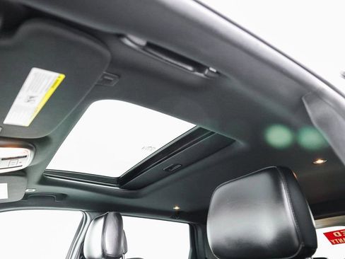 Used 2022 Jeep Grand Cherokee Limited image 36