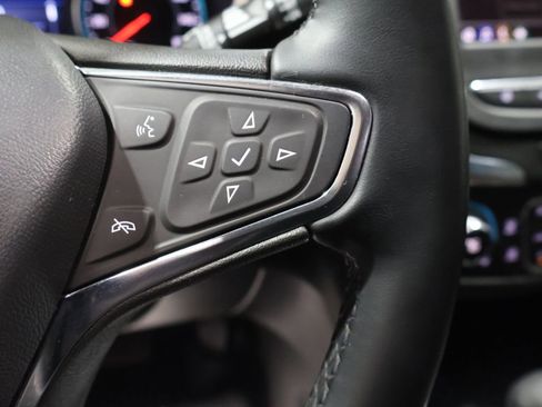 Used 2023 Chevrolet Equinox LT w/ Driver Convenience Package image 38