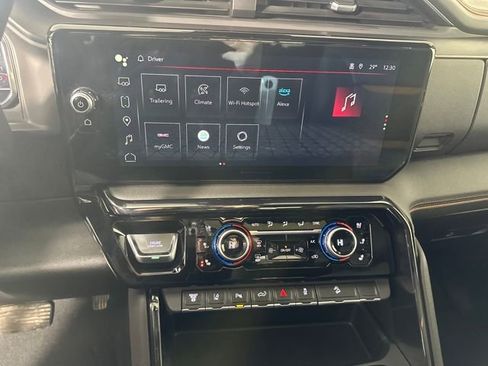 Used 2024 GMC Sierra 2500 AT4 w/ AT4 Premium Plus Package image 21