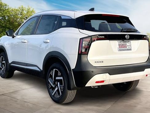 New 2026 Nissan Kicks SV w/ Cold Weather Package FWD image 3