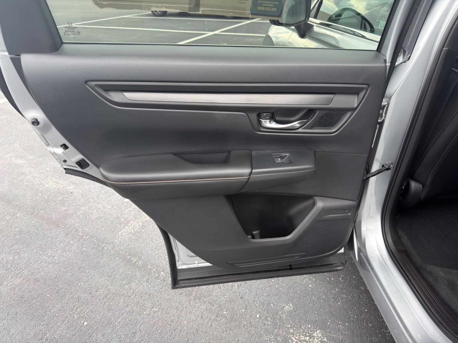 Used 2025 Honda CR-V Sport-L image 28
