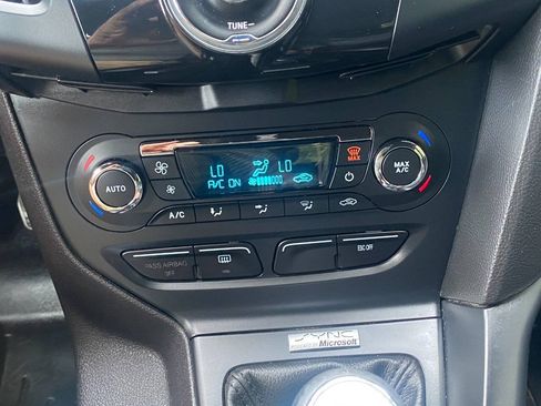 Used 2014 Ford Focus ST w/ Equipment Group 202A FWD image 32