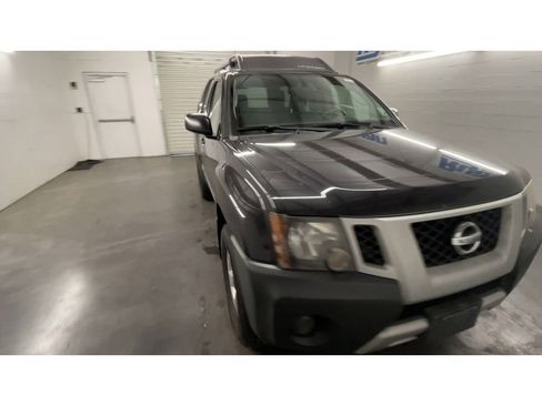 Used 2012 Nissan Xterra S image 3
