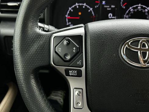 Used 2021 Toyota 4Runner SR5 Premium w/ Moonroof Package RWD image 15