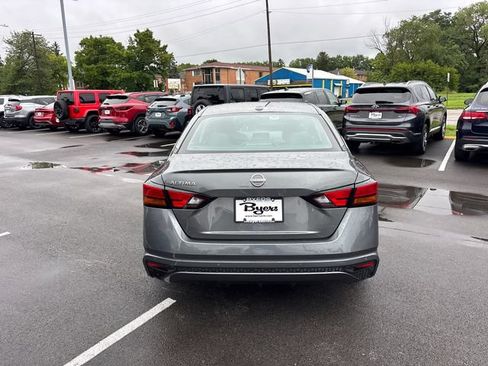 Used 2025 Nissan Altima 2.5 SV FWD image 30