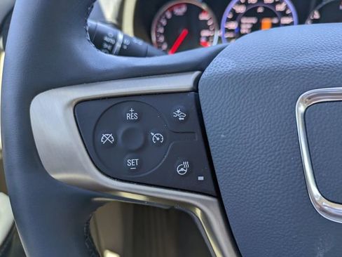 Used 2024 GMC Terrain Denali w/ Denali Premium Package AWD/4WD image 24