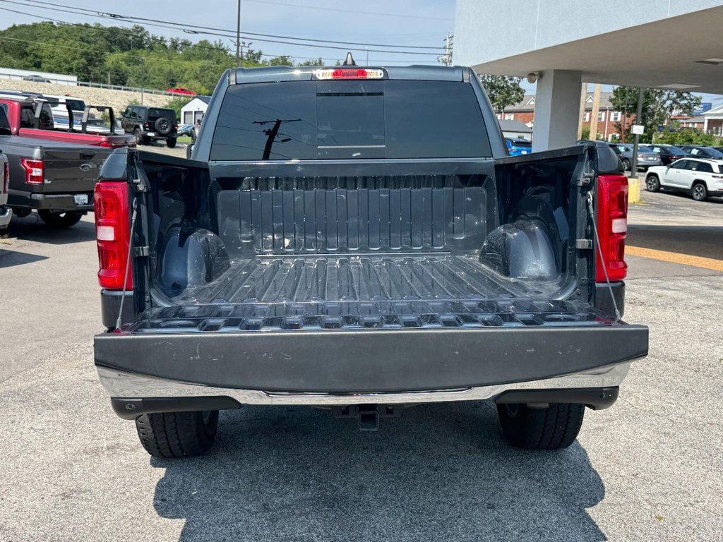 Used 2025 RAM 1500 Tradesman AWD/4WD image 5