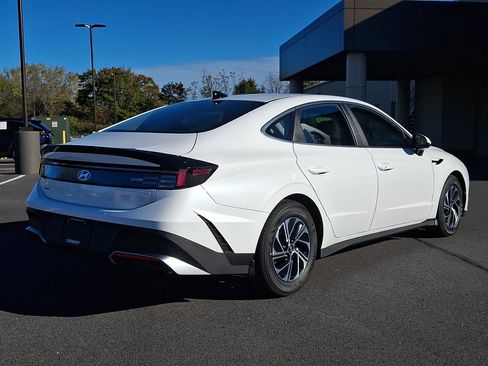 New 2026 Hyundai Sonata Blue image 4