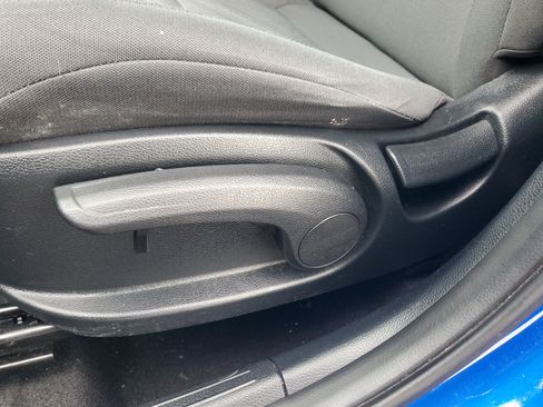 Used 2024 Kia Seltos LX image 17