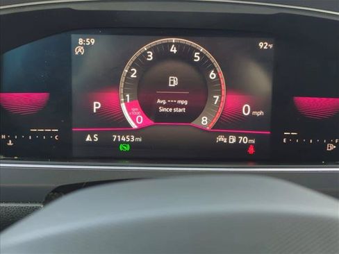 Used 2022 Volkswagen Tiguan SE R-Line FWD image 9