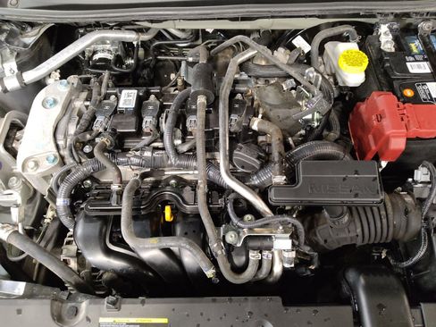 Used 2024 Nissan Sentra SV FWD image 30