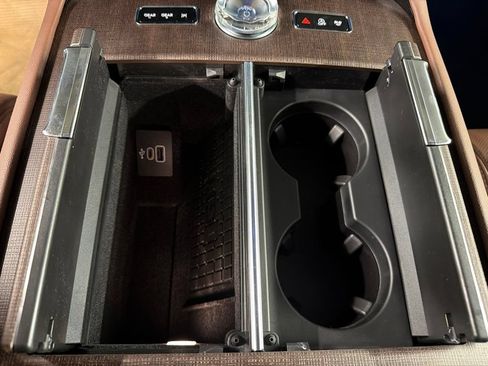 Used 2026 Lincoln Navigator Reserve AWD/4WD image 17