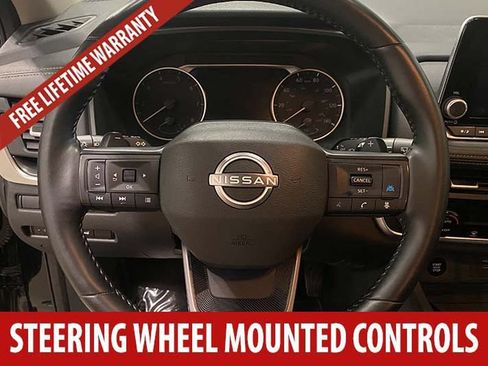 Used 2025 Nissan Rogue SV AWD/4WD image 10