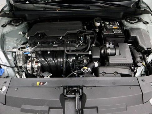 Used 2025 Kia K4 LXS image 16