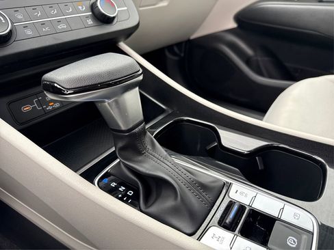 Certified 2025 Hyundai Tucson SE AWD/4WD image 28